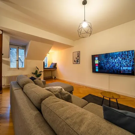 Apartamento Old Town In The Heart Of With Garden