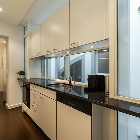Old Town In The Heart Of With Garden Apartment Thun