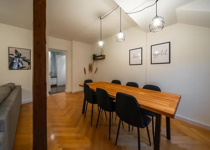 Old Town In The Heart Of With Garden Thun