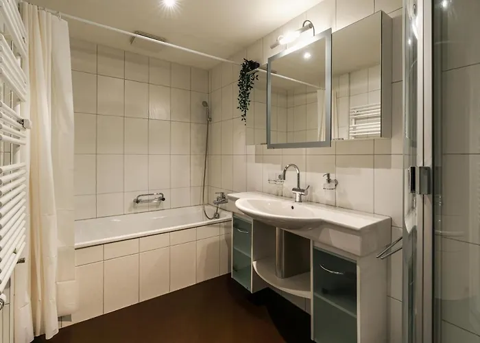 Old Town In The Heart Of With Garden Thun