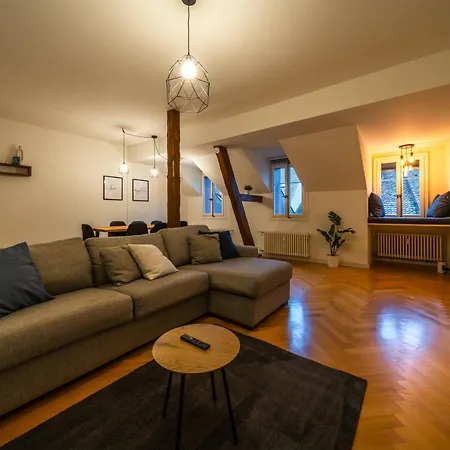 Old Town In The Heart Of With Garden Thun