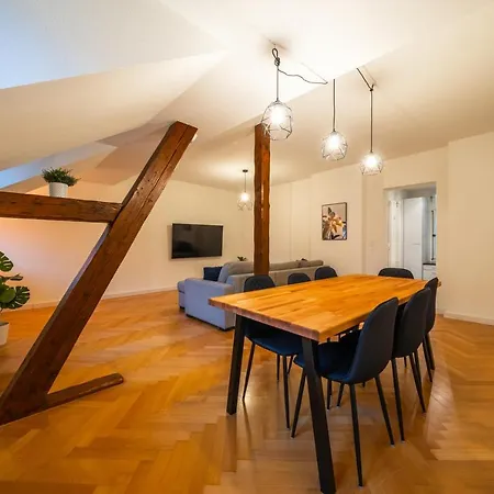 Old Town In The Heart Of With Garden Thun